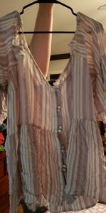 Torrid gauzy striped cold shoulder, size 5